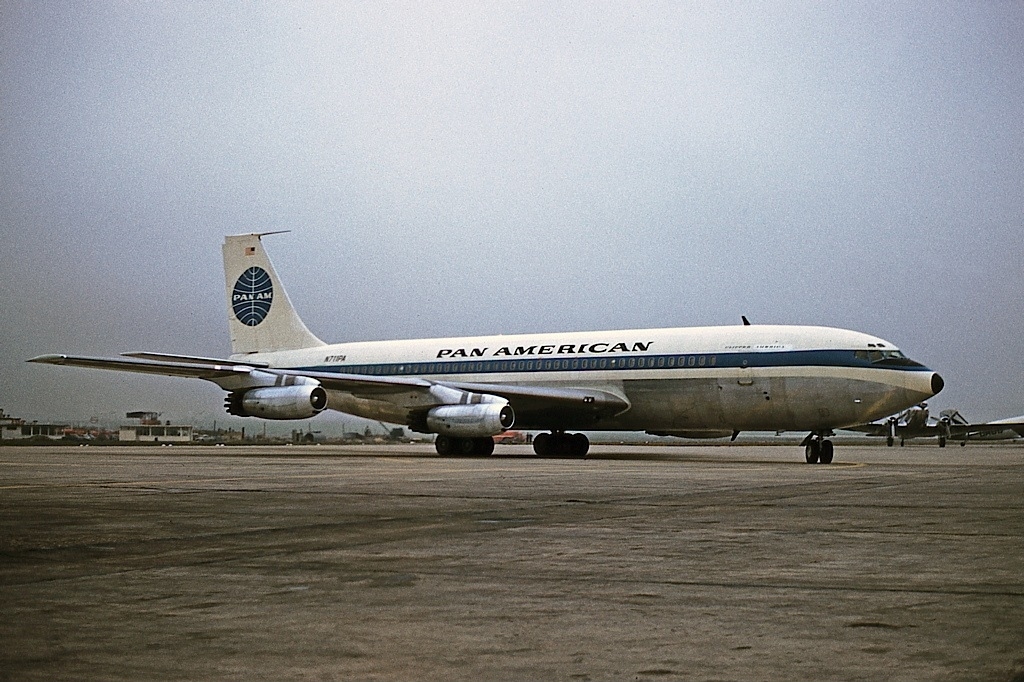 Boeing 707-121 | Pan American | N711PA | Clipper America | Boeing 707-121 arrives at Le Bourget October 1958 after the first scheduled transatlantic flight by a jetliner