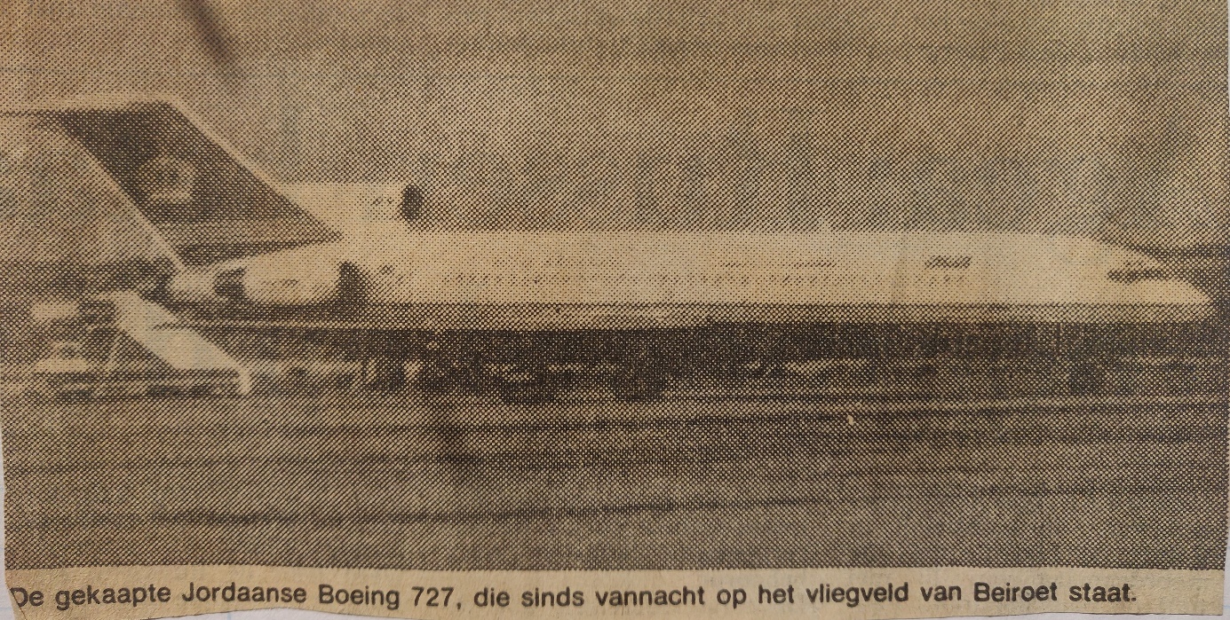 Newspaper picture of Royal Jordaina Boeing 727-2D3 | JY-AFW | hijacked 15 June 1985 and parked at Beirut