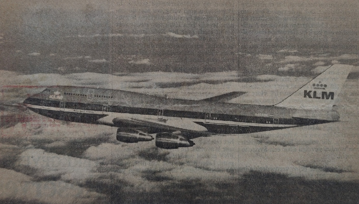 Boeing 747-300 KLM in flight