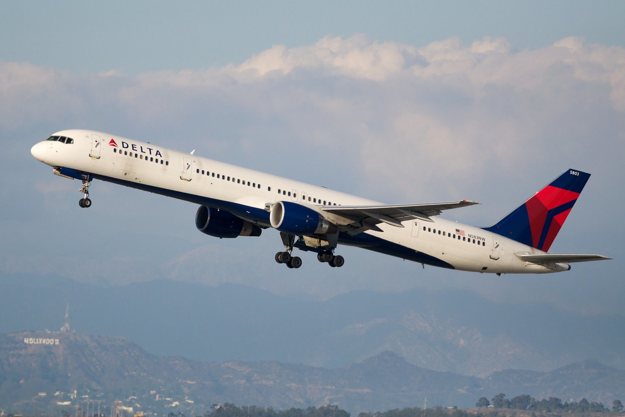 Boeing 757-300 | Delta | N583NW