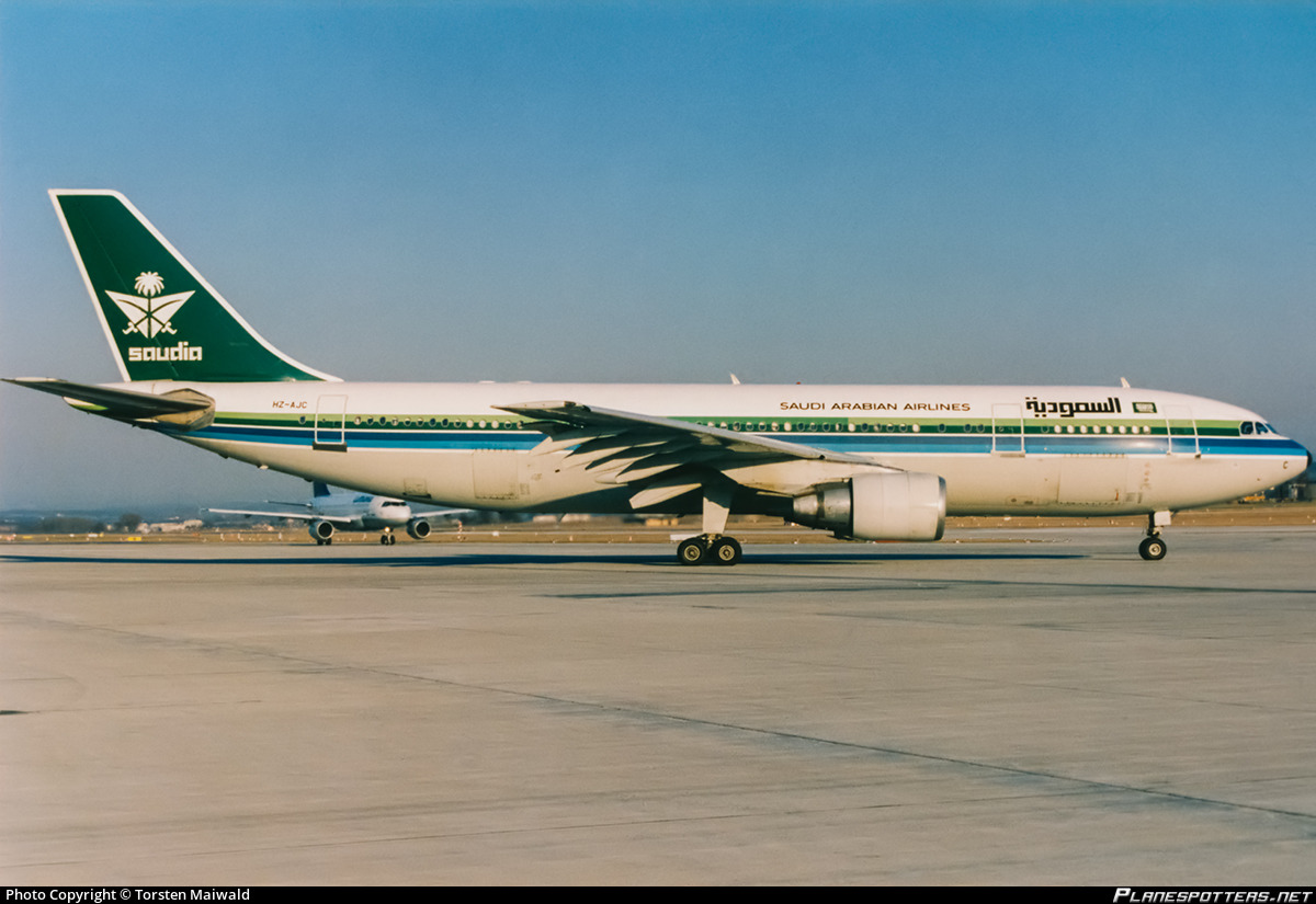 HZ-AJC Saudi Arabian Airlines Airbus A300B4-620 photographed at Stuttgart Echterdingen (STR / EDDS) by Torsten Maiwald