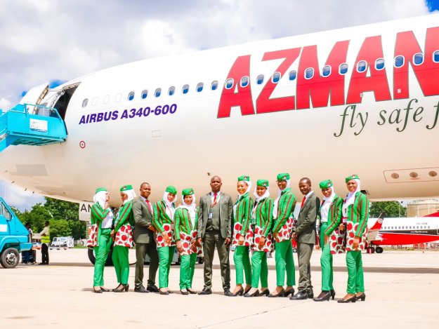 Airbus A340-600 | Azman Air | 5N-AAM | with crew posing in front