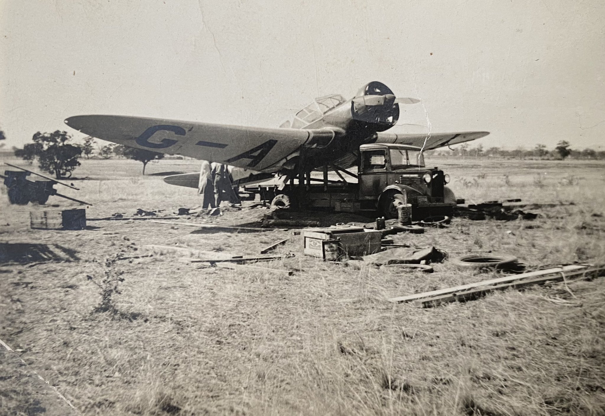 Railway History Guy on Twitter: "Most people know the #Albury & #KLM #UIVER  story but not many know the emergency landing of another plane at Culcairn  in 1935 that was also in