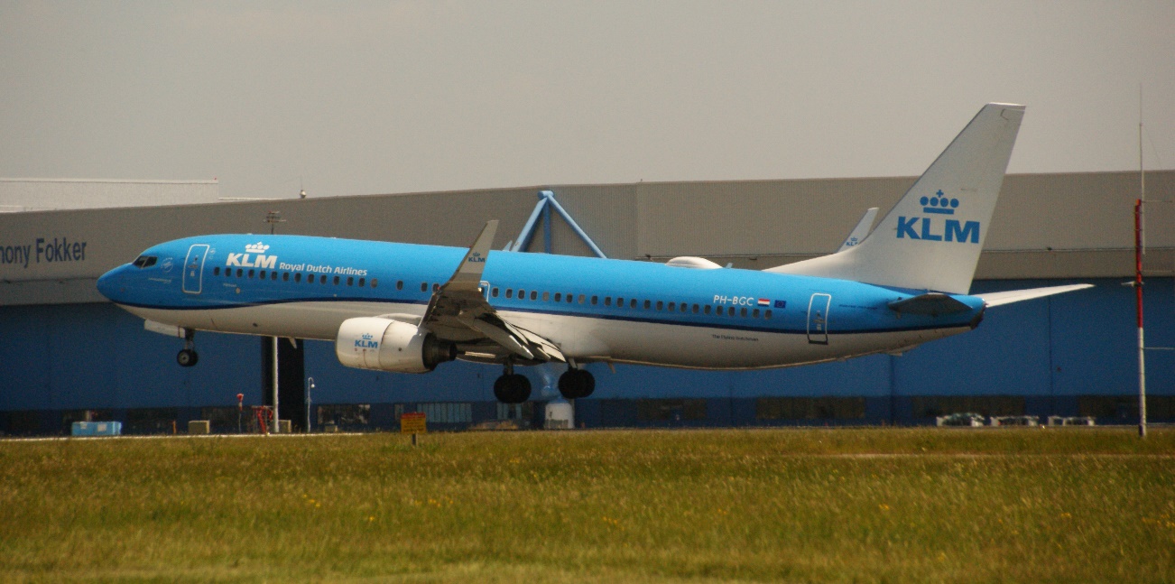 Boeing 737-800 | KLM | PH-BGC | Schiphol June 2023 | sat-com dome | (c) bvdz