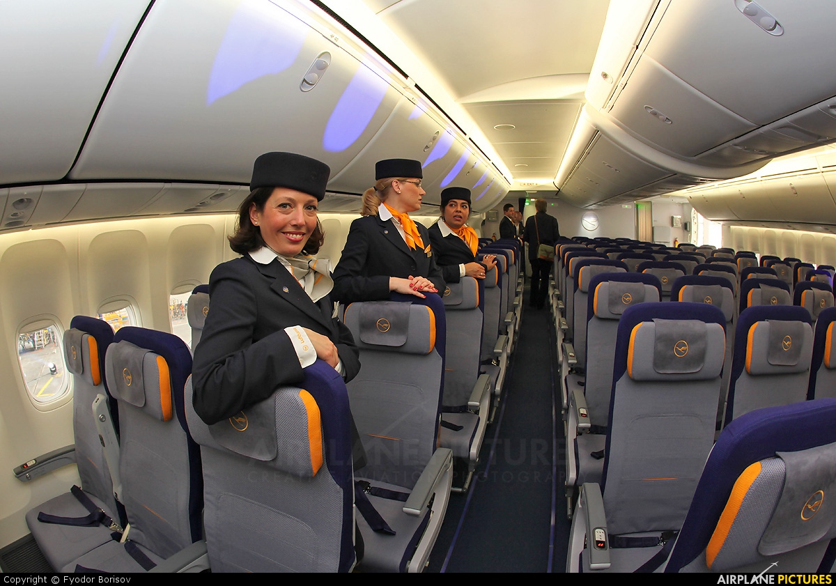 D-ABYA - Lufthansa Boeing 747-8 at Frankfurt | Photo ID 208080 |  Airplane-Pictures.net | cabin view with stewardesses