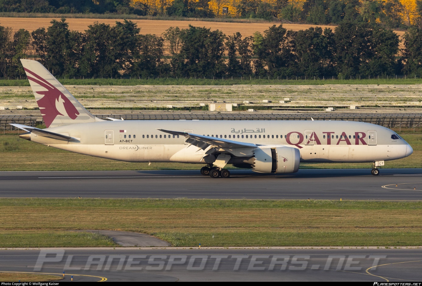 A7-BCT Qatar Airways Boeing 787-8 Dreamliner photographed at Vienna Schwechat (VIE / LOWW) by Wolfgang Kaiser