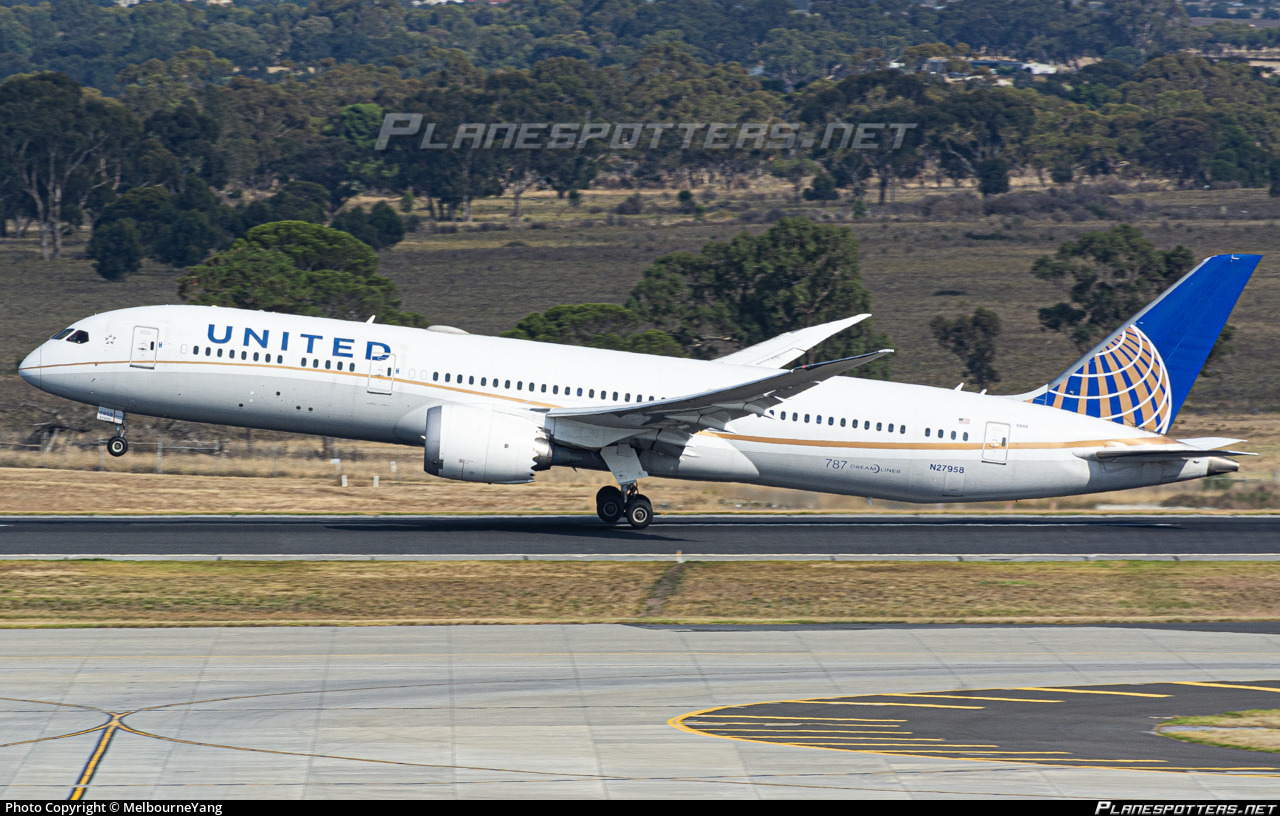 N27958 United Airlines Boeing 787-9 Dreamliner photographed at Melbourne Tullamarine (MEL / YMML) by MelbourneYang