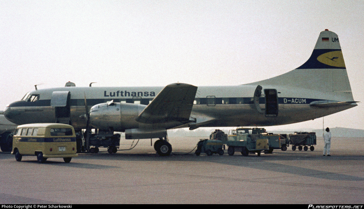 D-ACUM Lufthansa Convair CV-340-80 Photo by Peter Scharkowski | ID 782480 |  Planespotters.net