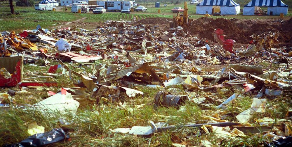 Douglas DC-8-63 | Air Canada | CF-TIW | flight 621 crash site 