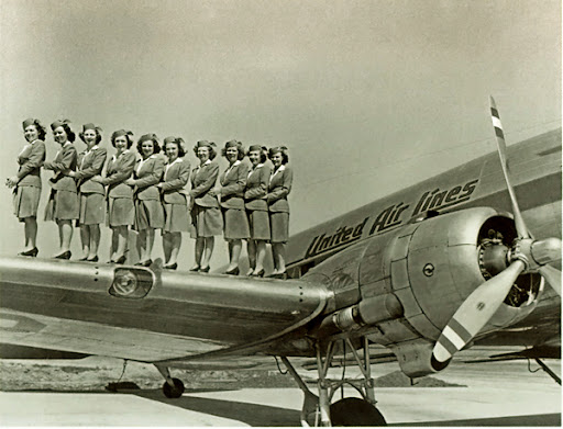 The Legendary Douglas DC-3 1935-2010 75th anniversary