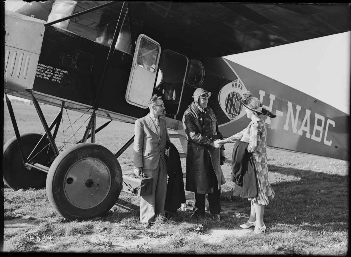 Hollands glorie: laatste vlucht Fokker voelt als afscheid van knus  werkpaard | Foto | AD.nl