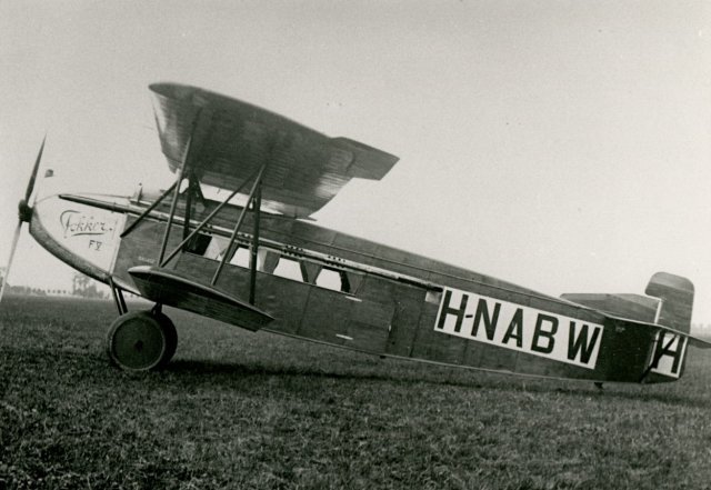 2161_026512, De Fokker F.V als tweedekker. De staart is gemodificeerd. -