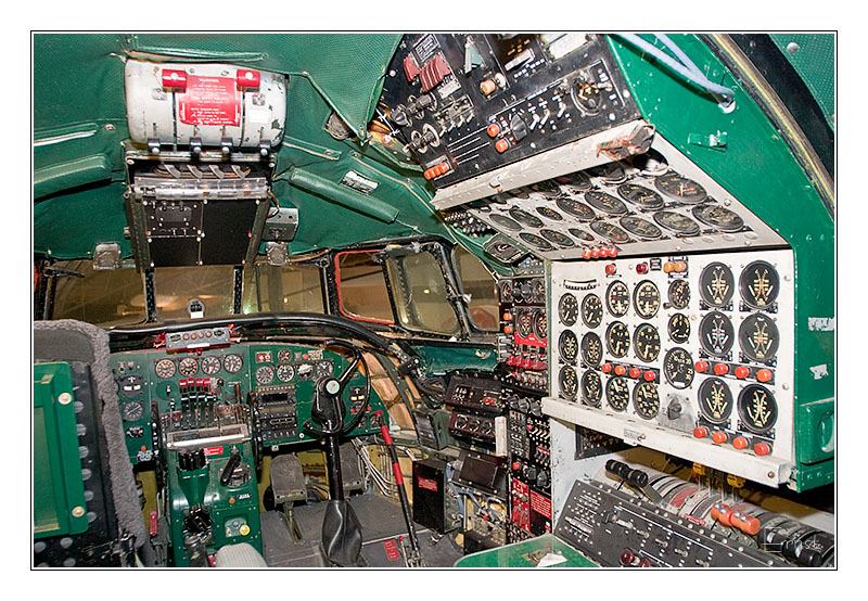 Lockheed L-749 Constellation, cockpit photo - Ernst van Loon photos at  pbase.com