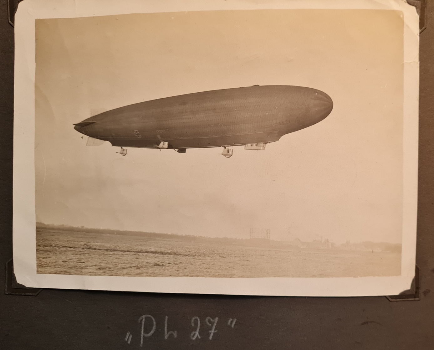 Parseval PL27 semirigid airship in flight