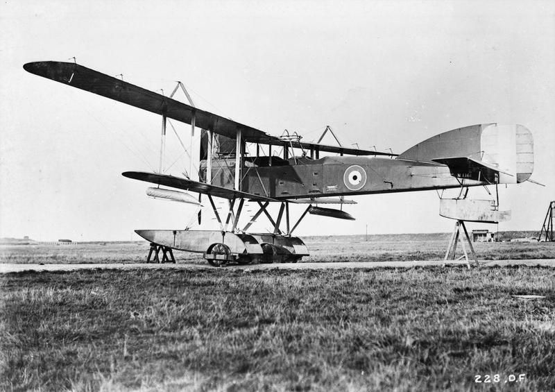 BRITISH AIRCRAFT FIRST WORLD WAR (Q 68172) Short Type 320 two-seat ...