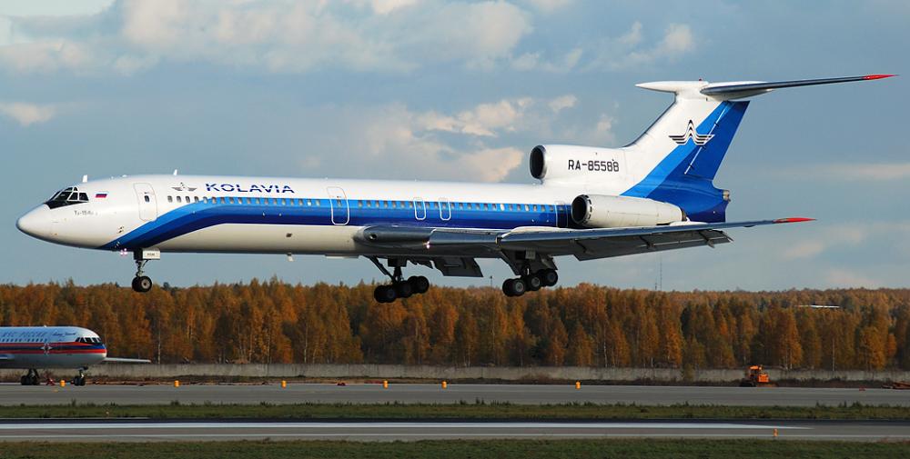 Tupolev Tu-154B-2 | Kolavia | RA-85588 | Tu-154B landing