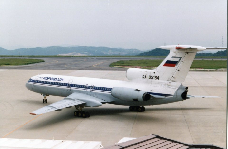 Tupolev Tu-154B | Khabarovsk United Air | RA-85164 