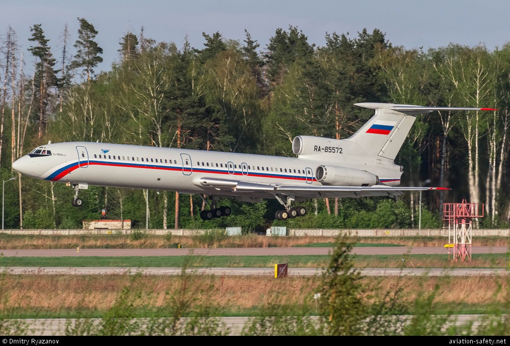 Tupolev Tu-154B-2 | Russian air force | RA-85572 | Tu-154 taking off