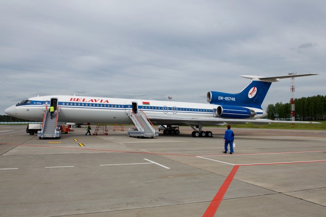 Our chariot, Belavia Tupolew Tu-154M EY-85748, on the ground at Minsk National Airport. - Photo : Bernie Leighton | AirlineReporter