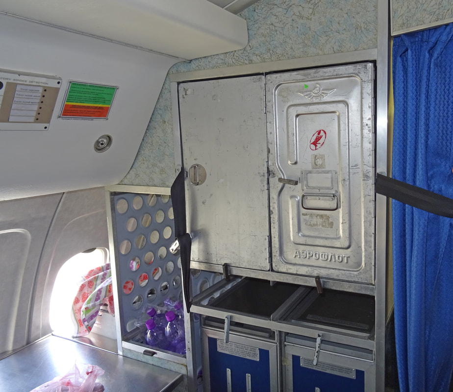 Tupolew Tu-154M galley