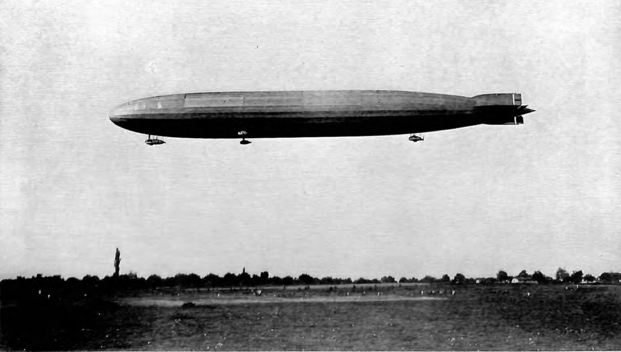 Zeppelin LZ104 L59 in flight