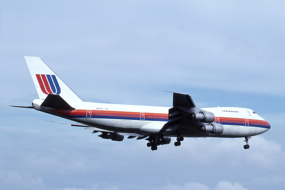 Boeing 747-100 | United Airlines | N4713U | about to land