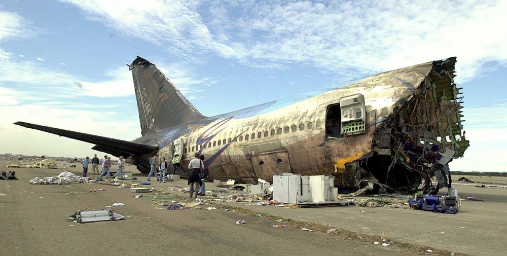 Boeing 747-412 | Singapore Airlines | 9V-SPK | wrecked tailplane