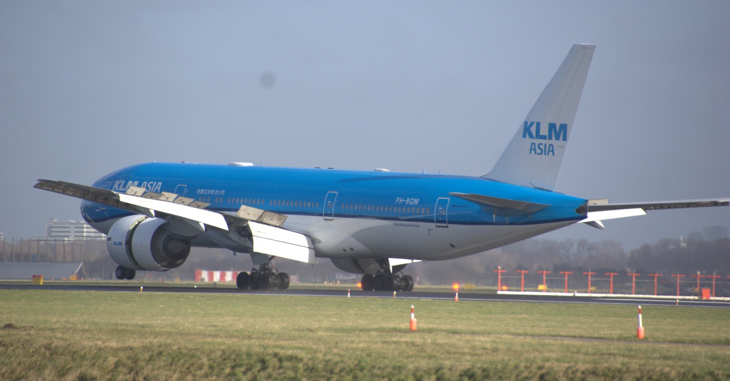 Boeing 777-200ER | KLM | PH-BQM | spoilers deployed