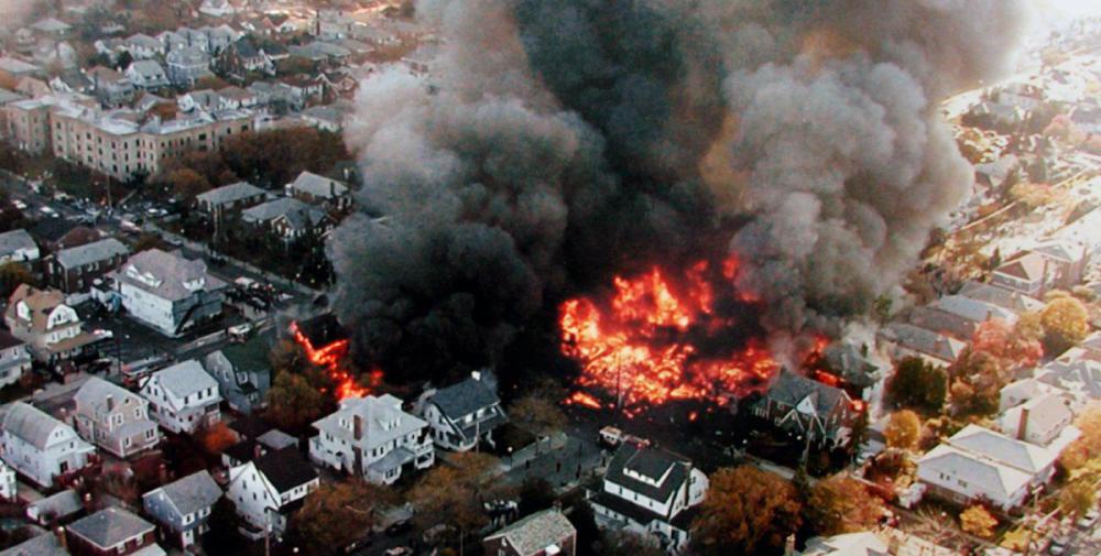 Airbus A300B4-600R American Airlines aerial picture of crash site a Bell Harbor, November 2001