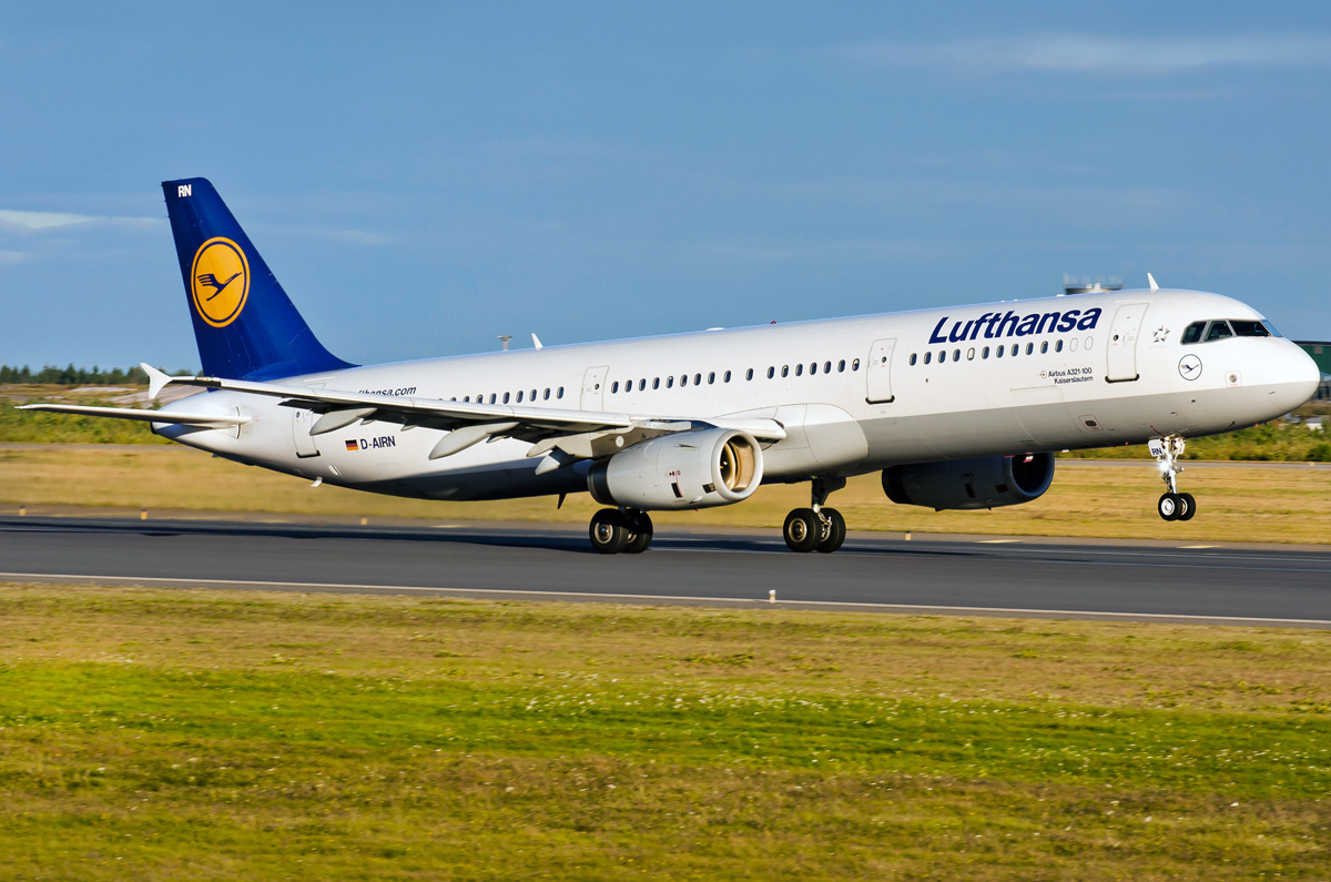 Airbus A321-131 | Lufthansa | D-AIRN | Lufthansa A321-100 taking off