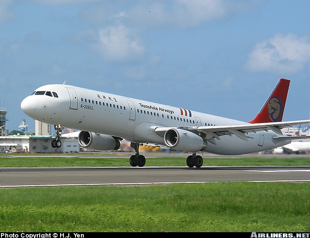 A321-131 | Transasia | B-22603 | A321-100 taking off