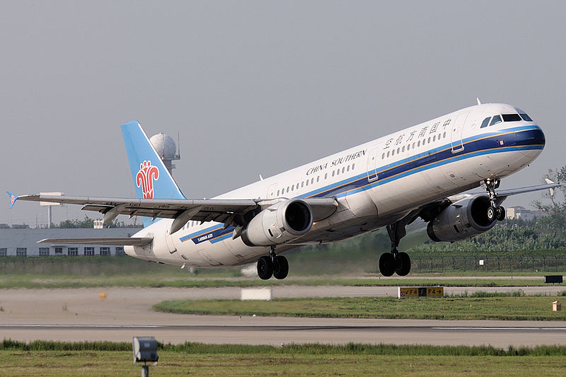 Airbus A321-200 | China Southern Airlines | aircraft taking off