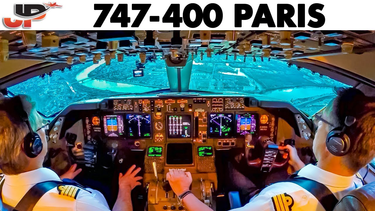 Boeing 747-400 glass cockpit