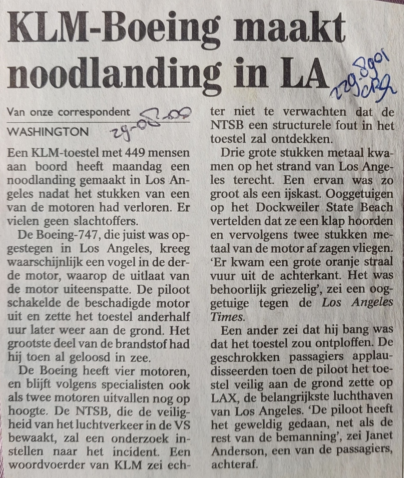 Boeing 747-400 | KLM | newspaper article 29 August 2000, KLM-747 makes emergency landing at LA