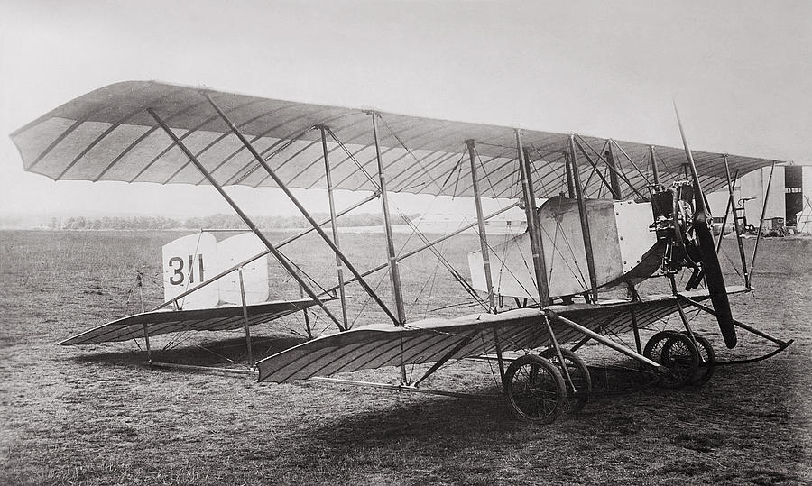 http://images.fineartamerica.com/images-medium-large-5/caudron-g2-biplane-c-1912-daniel-hagerman.jpg