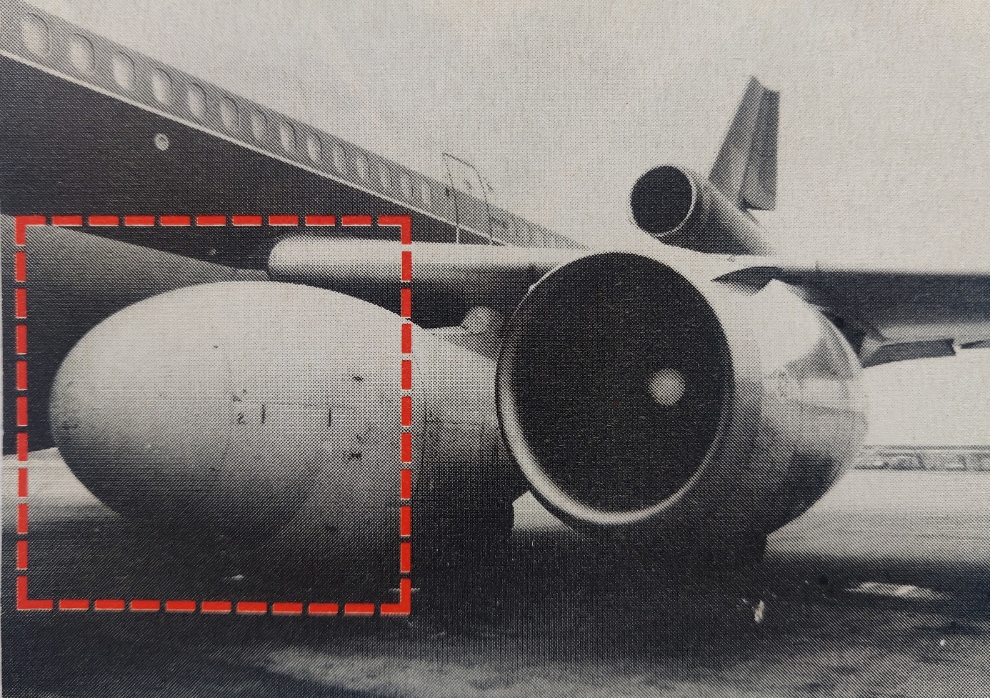 McDonnel Douglas DC-10-30 with spare engine under the wing