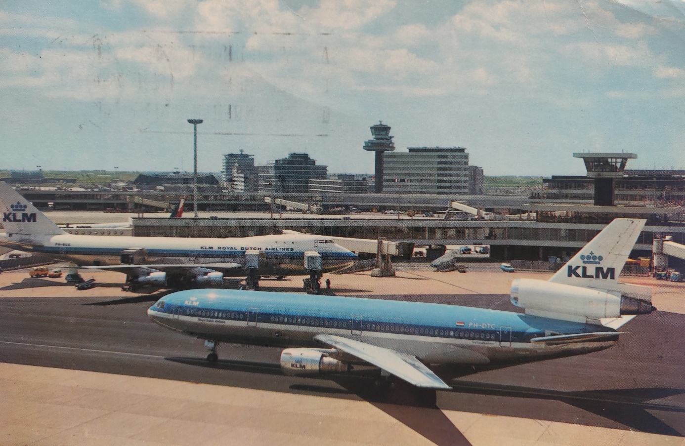 McDonnel Douglas DC-10-30 | KLM | PH-DTC "Frederic Francois Chopin" | Schiphol airport with Boeing 747-206B PH-BUE in the back ground