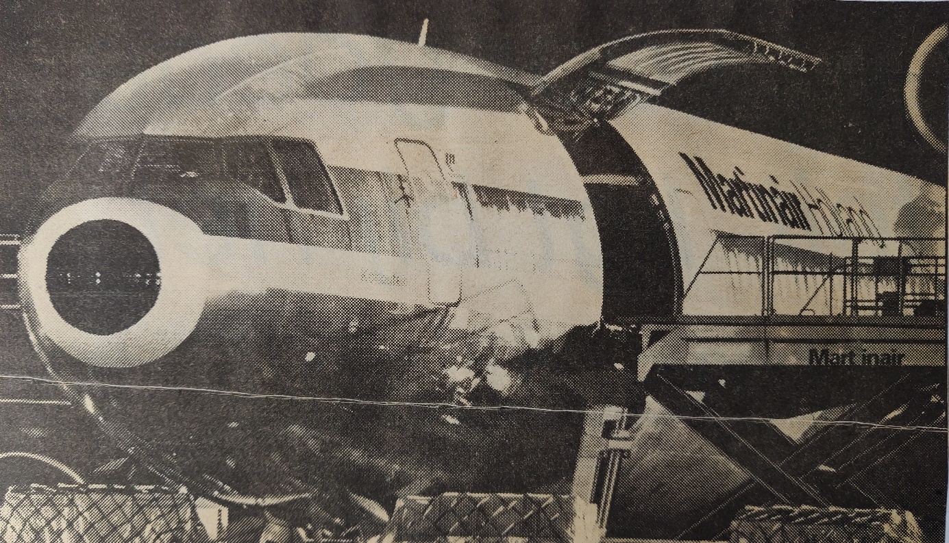 McDonnel Douglas DC-10-30CF | Martinair | Main upper deck cargo door opened for loading