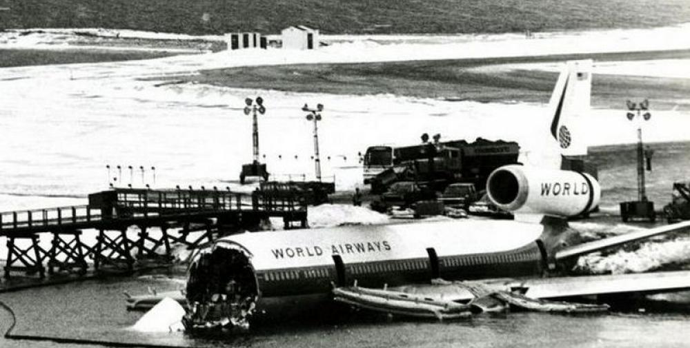 McDonnel Douglas DC-10-30CF | World Airways | N113WA | oversoot at Boston and ended in the harbour