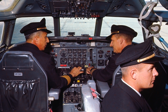 Douglas DC-8-10 cockpit with crew