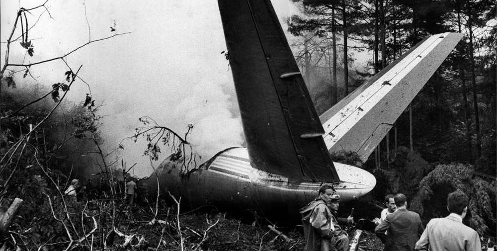 Douglas DC-8-43 | Alitalia | I-DIWF | remains of crashed DC-8-43 in a forest 11 km from Milan-Malpensa airport, Italia