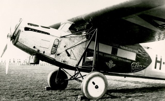 2161_026563, De Fokker F.VII met registratie H-NACC toen die door het  Comit Vliegtocht Nederland-Indi voor de eerste vlucht naar  Nederlands-Indi gebruikt werd. -