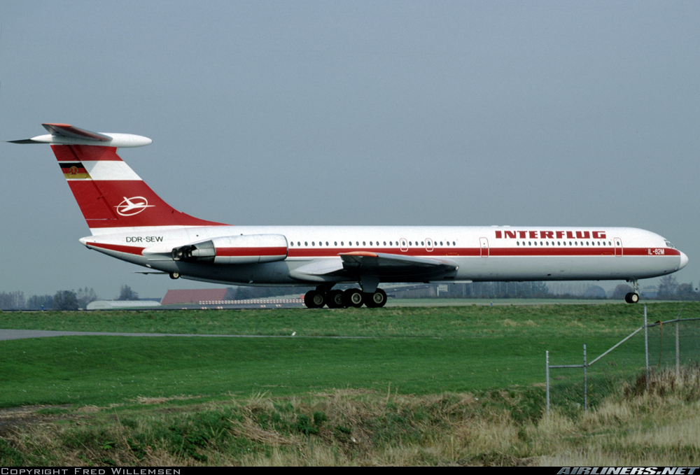 Ilyushin Il-62M | Interflug | DDR-SEW | on the runway at Schiphol airport 1988