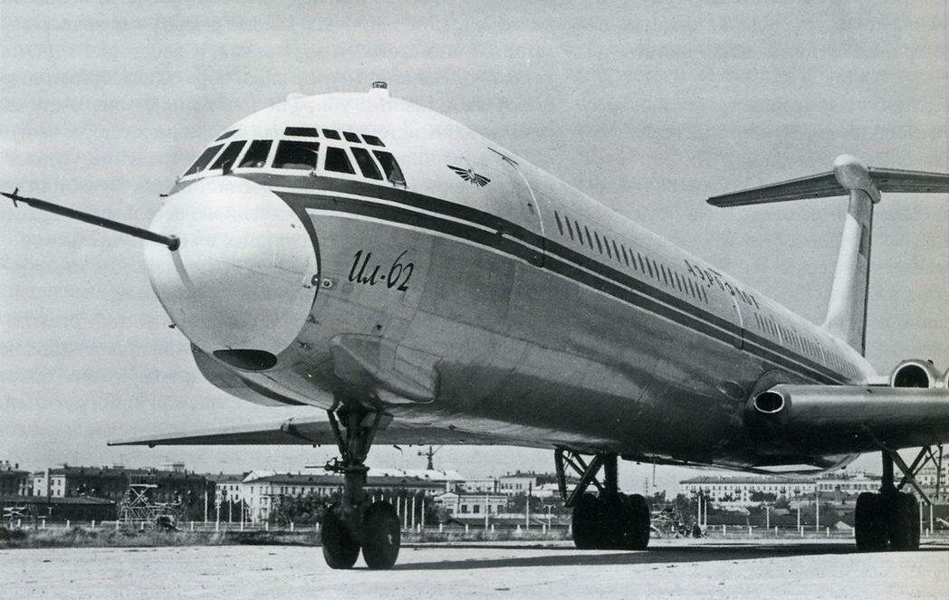 First Ilyushin IL-62 prototype |  passenger jetaircraft | CCCP-06156