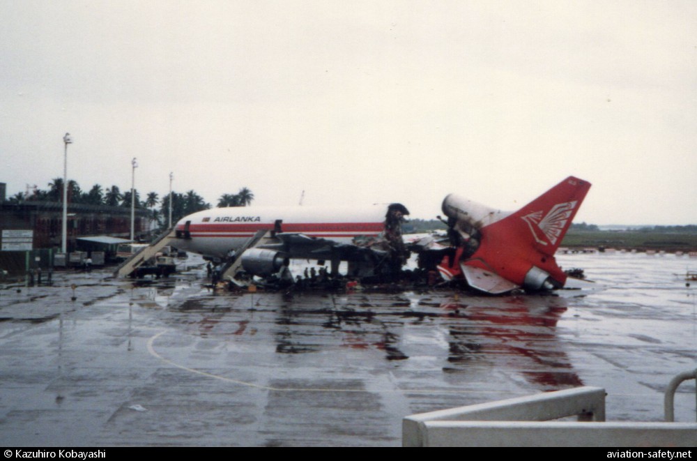Lockheed L1011-100 Tristar | Air Lanka | 4R-ULD | damaged beyond repair by a bomb at the tarmac at Colombo int.apt.