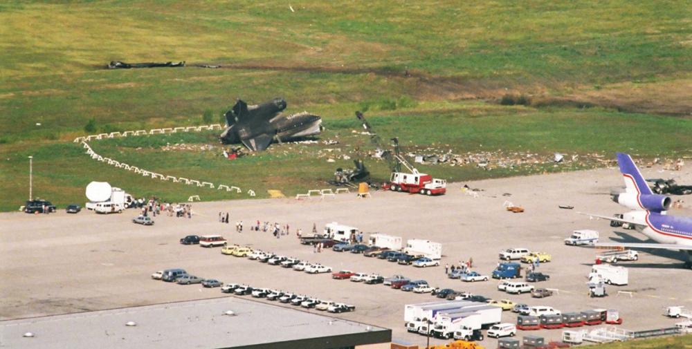 aerial picture of the crash site of Delta Airlines L1726DA at DFW Dallas