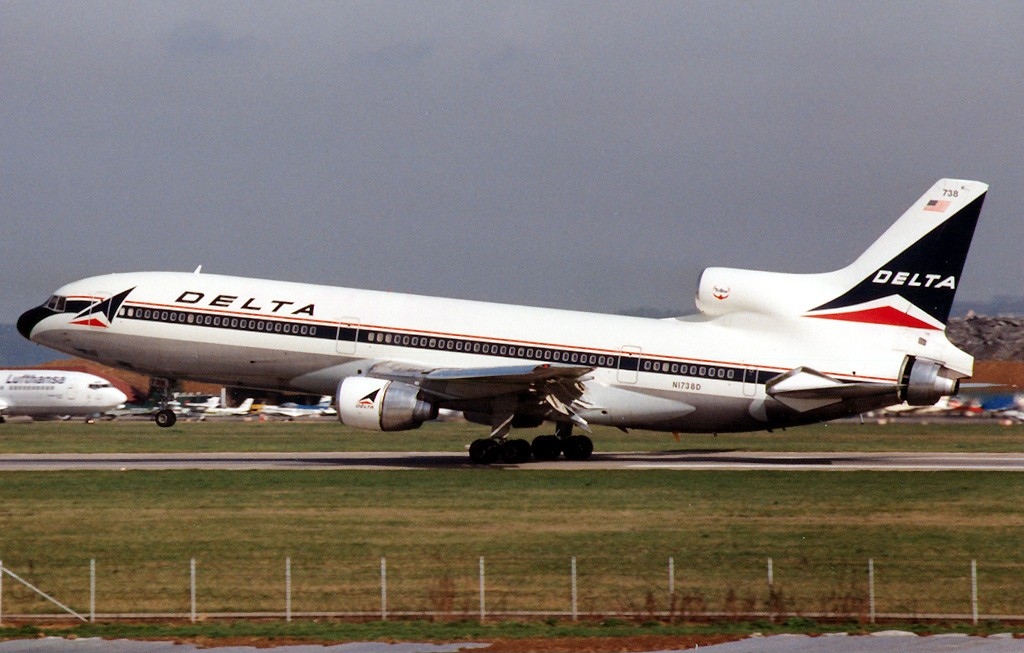 Lockheed L-1011 Tristar 250 | Delta Airlines | N1738D