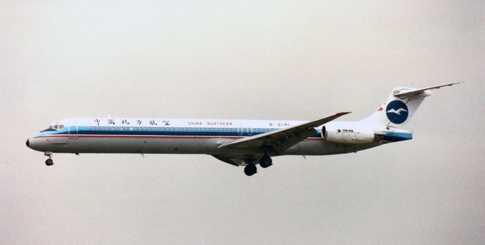 McDonnel Douglas MD-82 | China Northern | B-2141 | MD-82 landing