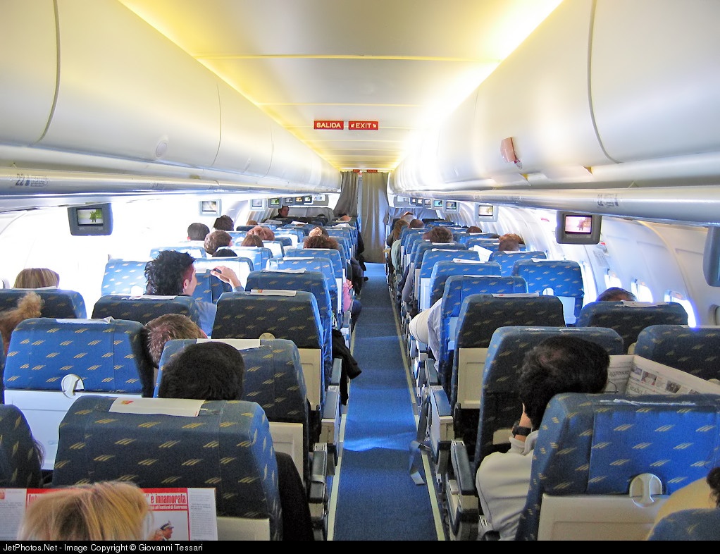 EC-FPD | McDonnell Douglas MD-88 | Iberia | Giovanni Tessari | JetPhotos | MD-88 interior