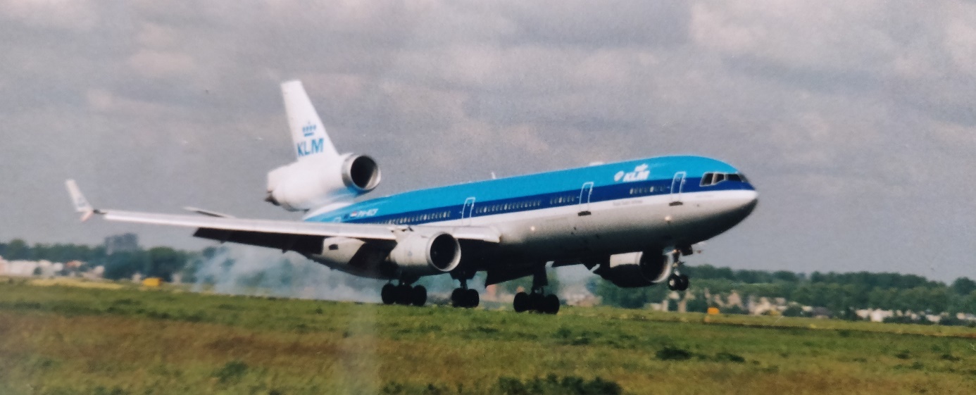 McDonnel Douglas MD-11 | KLM | PH-KCF | MD-11 landing at Schiphol June 2001 (c) bvdz